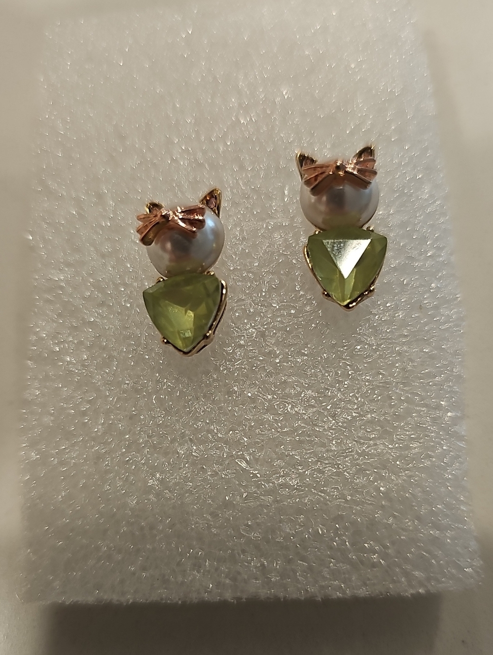 Pearl and Green Crystal Bow Stud Earrings - Gold Tone